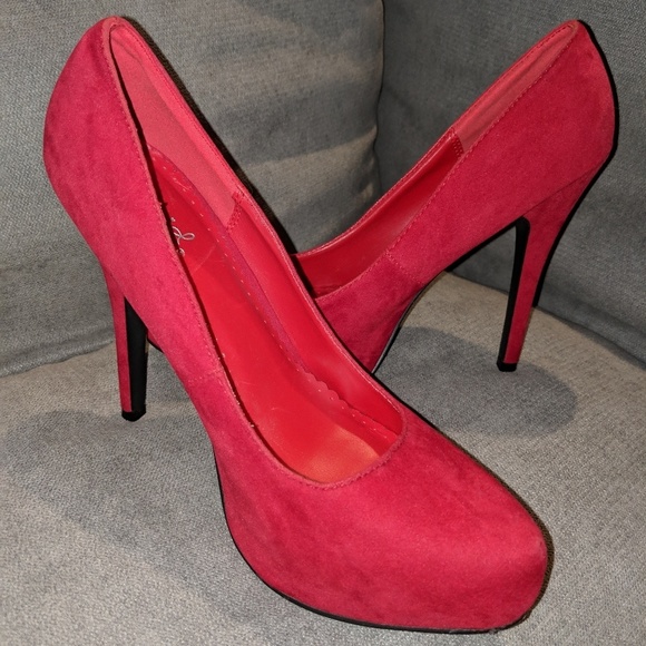Anne Michelle Faux Suede Heels - Picture 1 of 4